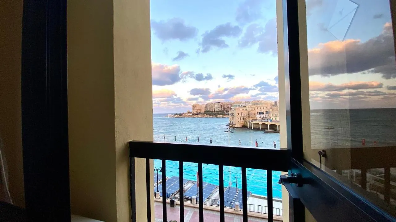 St. Julian'S Bay Hotel