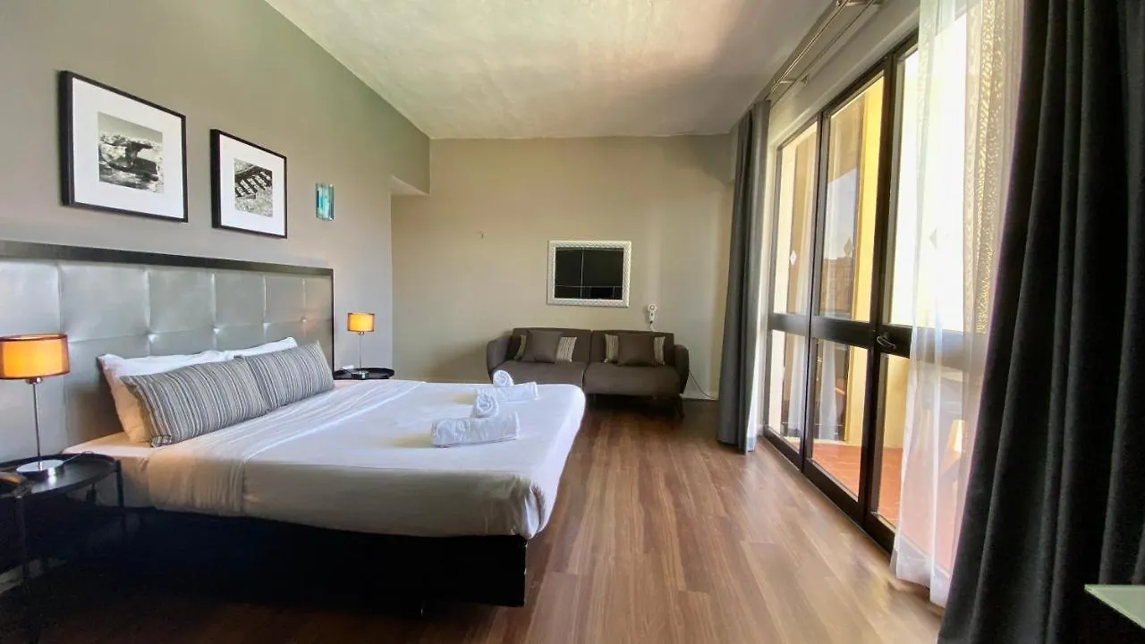 St. Julian'S Bay Hotel