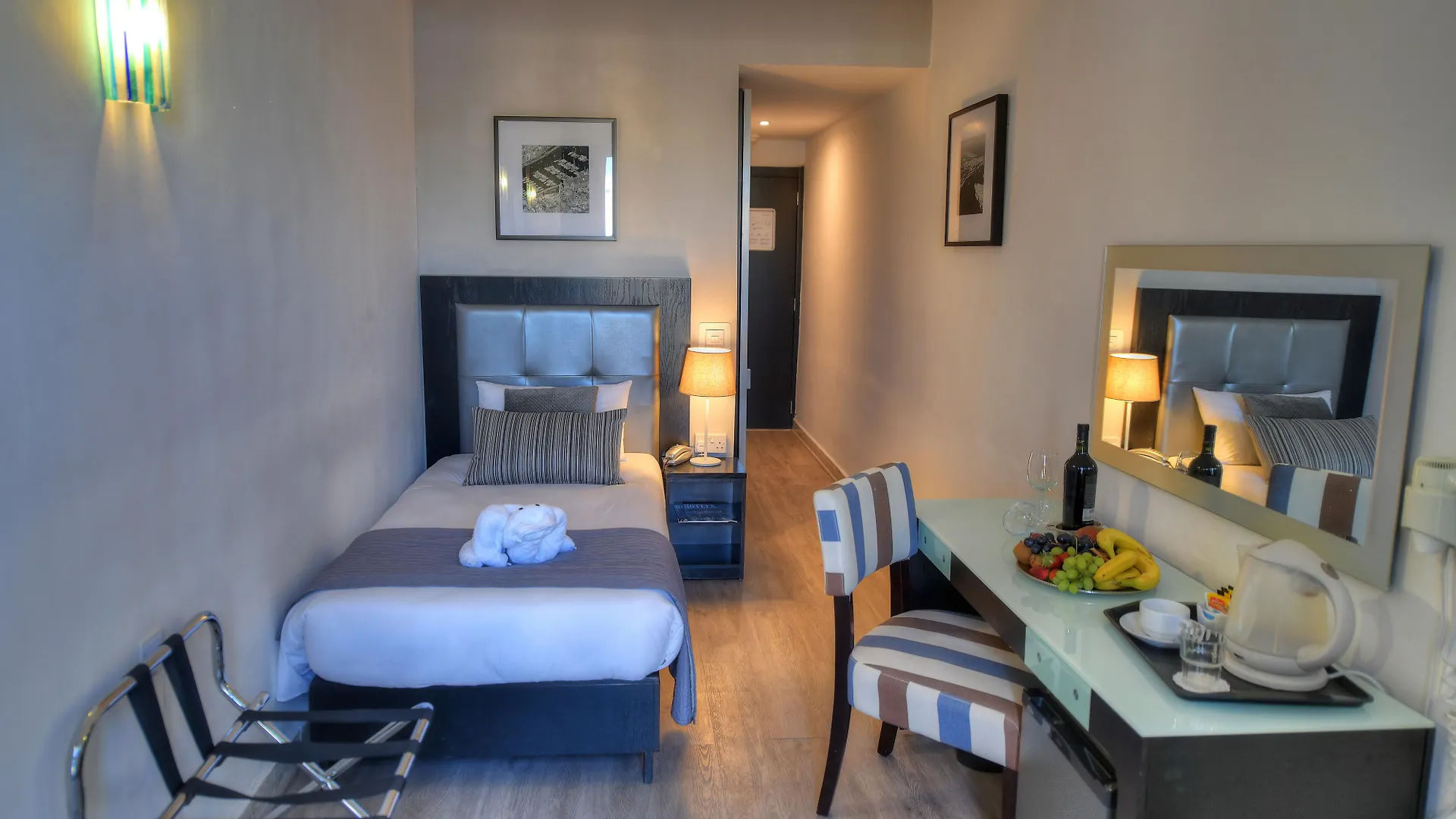 St. Julian'S Bay Hotel