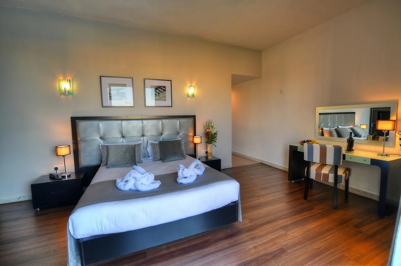 St. Julian'S Bay Hotel