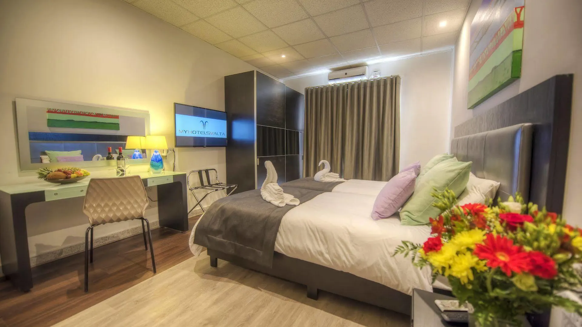 St. Julian'S Bay Hotel